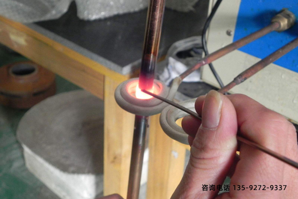 ���l���C(j��)-�ضȿ�����ϵ�y(t��ng)��