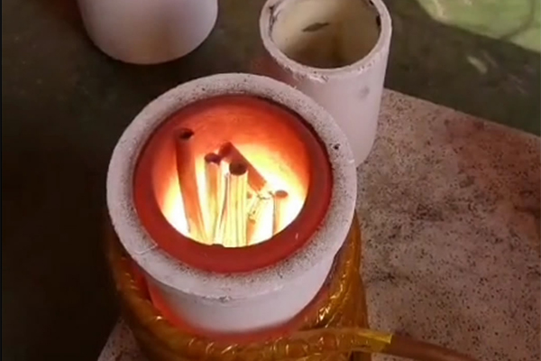 ���l�۟��t�ڶ��곱��h(hu��n)���Б�ע����Щ���}��