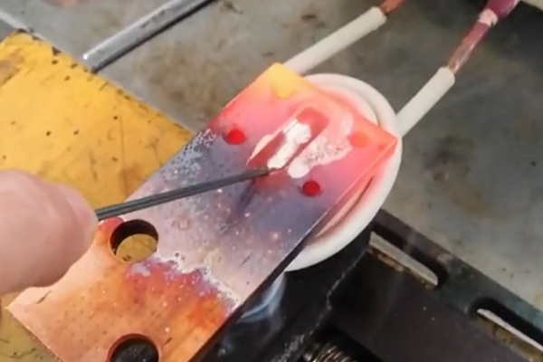 ���l�Б�(y��ng)�F���C(j��)�^(gu��)��ָʾ���(b��o)����ô�k?