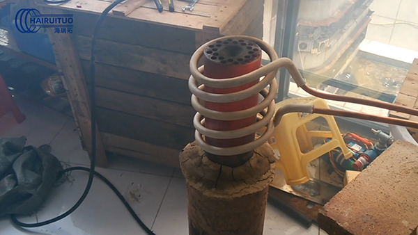 高溫除雜質(zhì)利用高頻加熱設備去除工件附著塑料