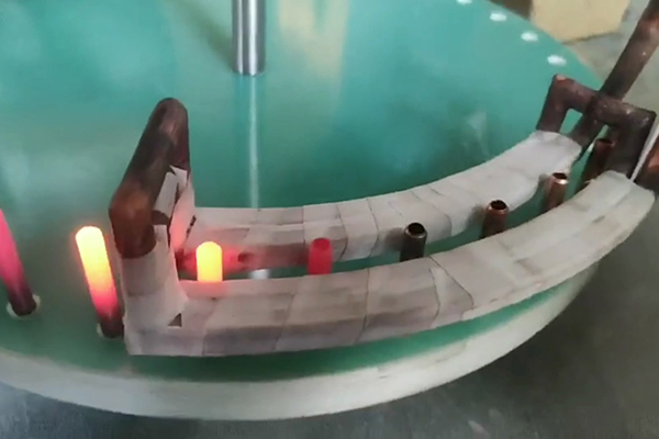 ���D(zhu��n)ʽ���׹��b�ھ��˻��O(sh��)�䣬���l�˻�C���Ͼ����˻��̎��