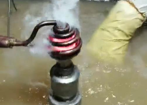 半自動(dòng)高頻淬火機(jī)床人工裝料球頭淬火