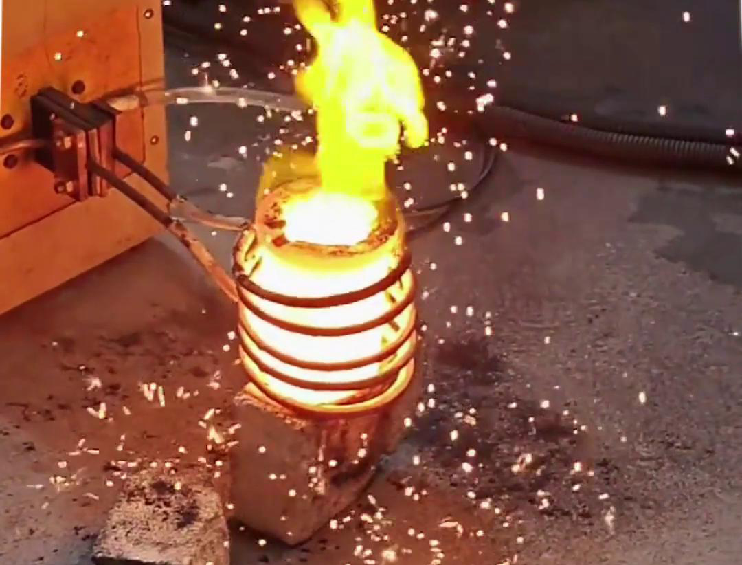 海拓 220V 小型高頻熔煉爐，開啟1斤鋼份金屬熔煉新體驗(yàn)