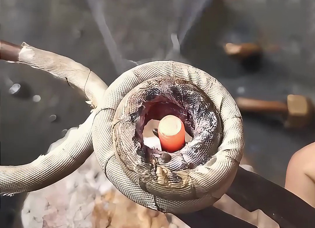 海拓高頻加熱機(jī)實(shí)測：直徑 6mm 銅螺桿 3 秒升溫破千度，強(qiáng)悍功率盡顯加熱實(shí)力