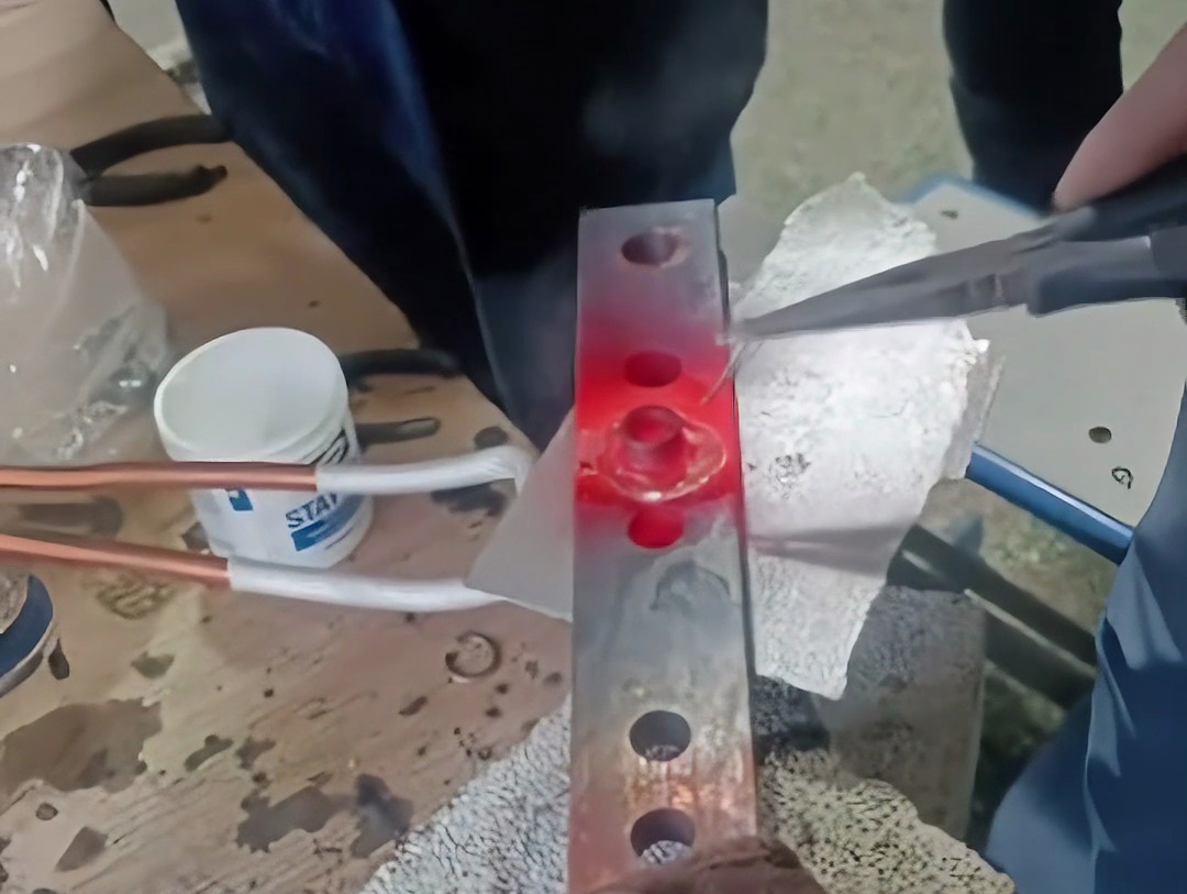 高頻感應(yīng)釬焊：紫銅焊接的理想方案，非接觸局部加熱破解過(guò)熱難題