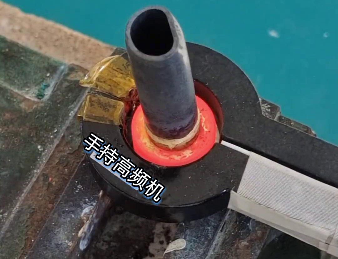 手持式高頻焊接機具有焊接速度快、焊接質量高、操作簡單等優(yōu)點