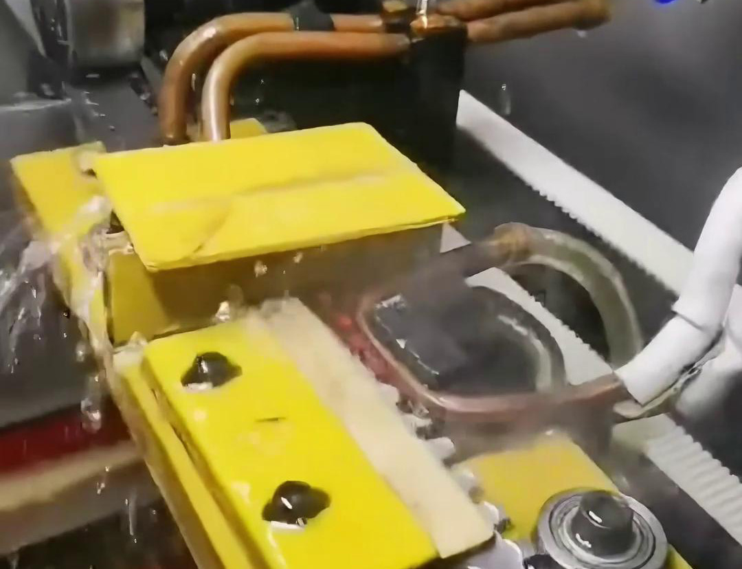 超高頻淬火機，鋸條淬火生產(chǎn)線