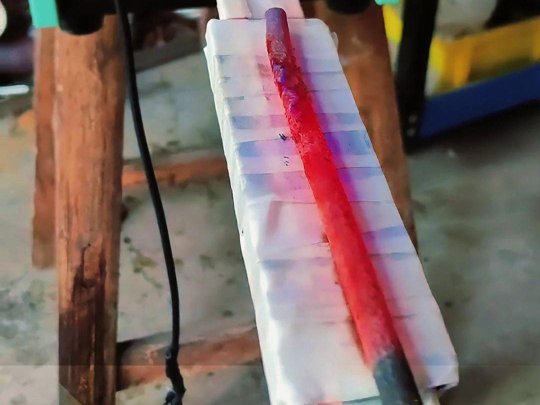 高頻加熱機(jī)可以用于工件平面的焊接、淬火、退火、回火等工藝