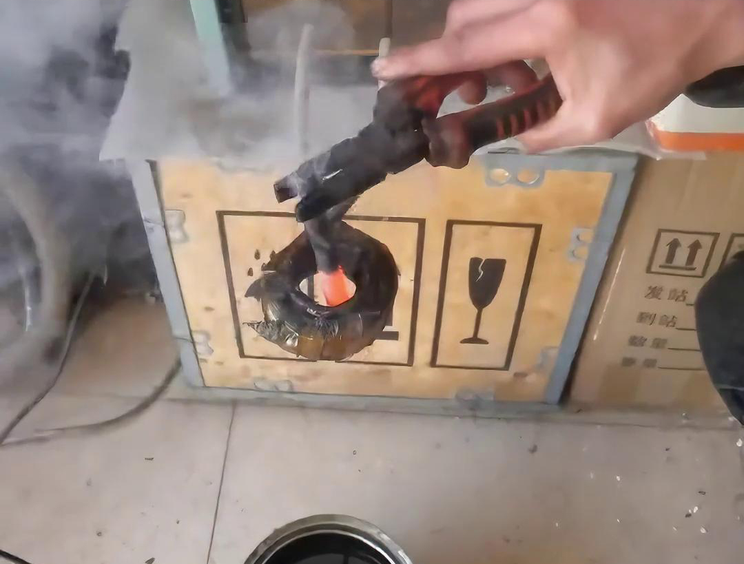 小型高頻淬火機，適用于常見小型五金金屬材料淬火熱處理