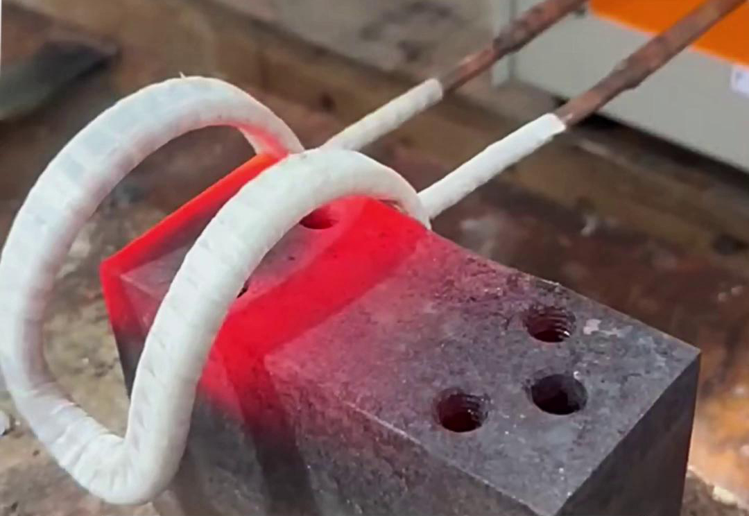 高頻感應(yīng)加熱機(jī)，適用各類金屬非接觸式加熱熱處理