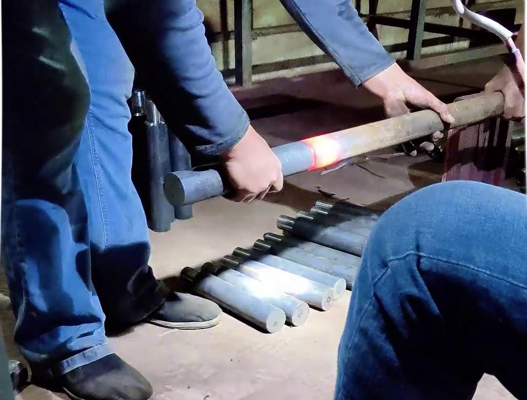 如何對軸類進行熱裝配工藝？簡單，一臺恒溫可控感應(yīng)加熱設(shè)備即可