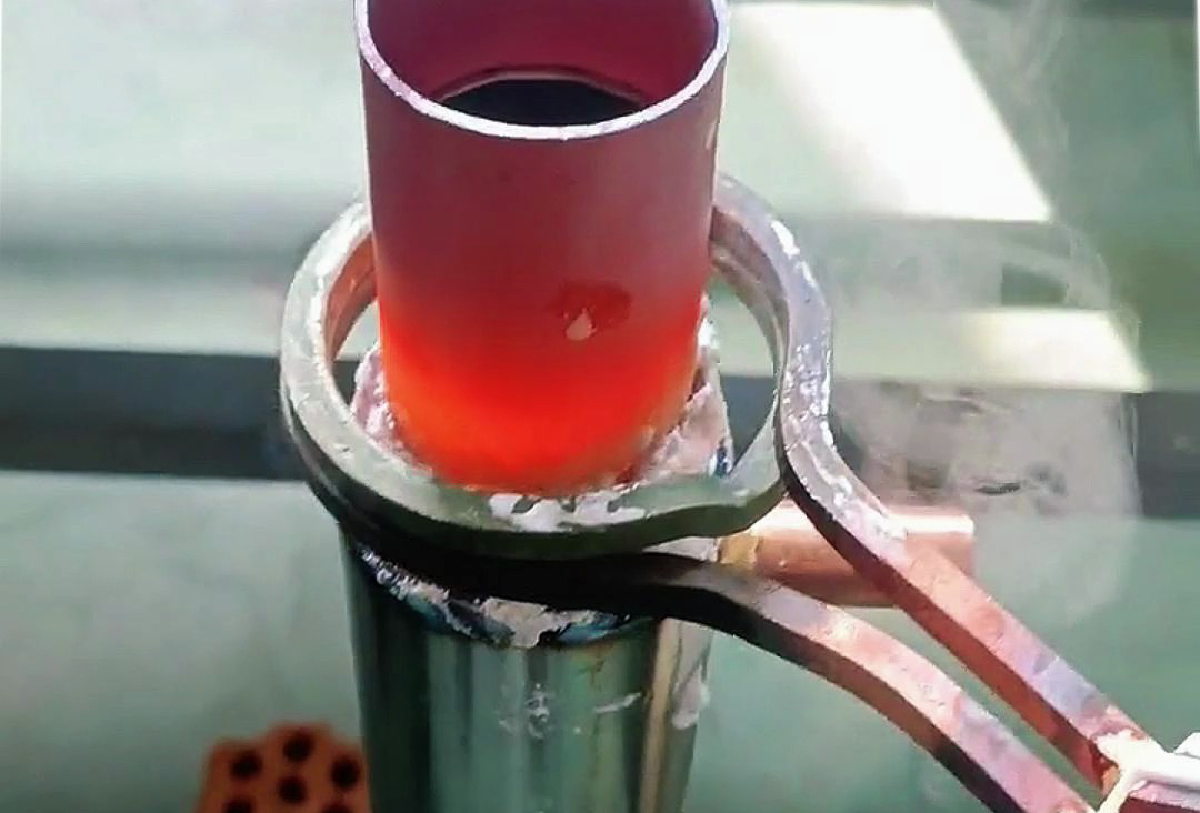 不銹鋼管與銅管的焊接需求手持式高頻焊機可實現(xiàn)高效、靈活操作