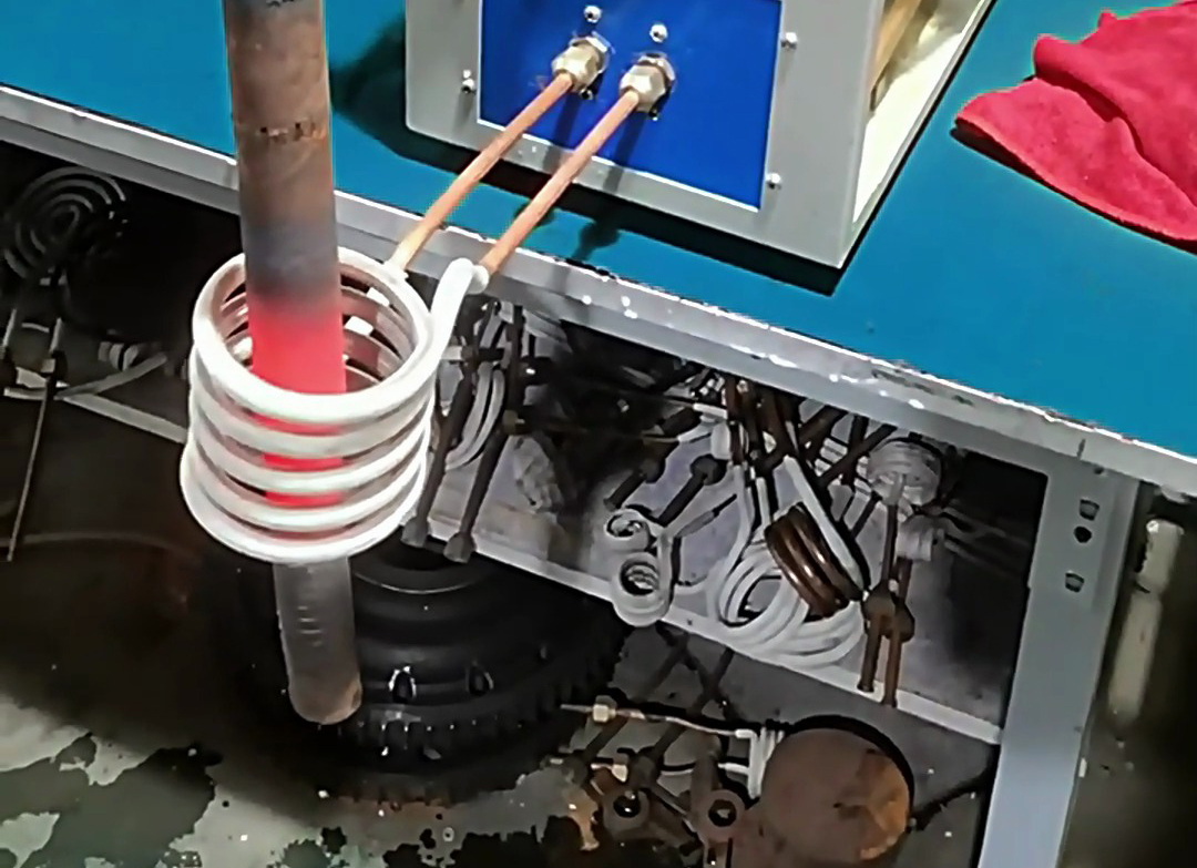 高頻感應(yīng)加熱機(jī)實(shí)現(xiàn)時(shí)間、功率、溫度的靈活控制