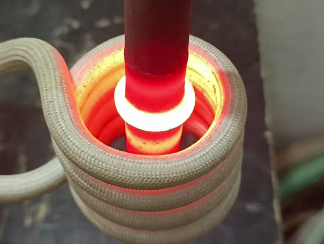 還在用傳統(tǒng)方法？這款高頻加熱機讓鎬釬金屬加工變得如此簡單