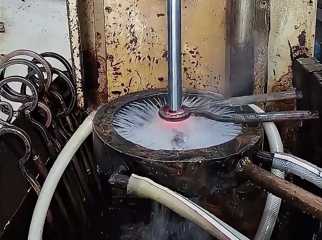 數(shù)控淬火機(jī)床：現(xiàn)代工業(yè)的核心設(shè)備原來(lái)長(zhǎng)這樣！