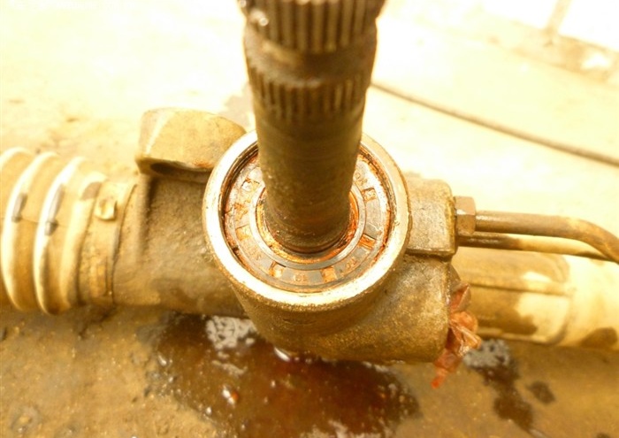 方向機(jī)油封圖解11